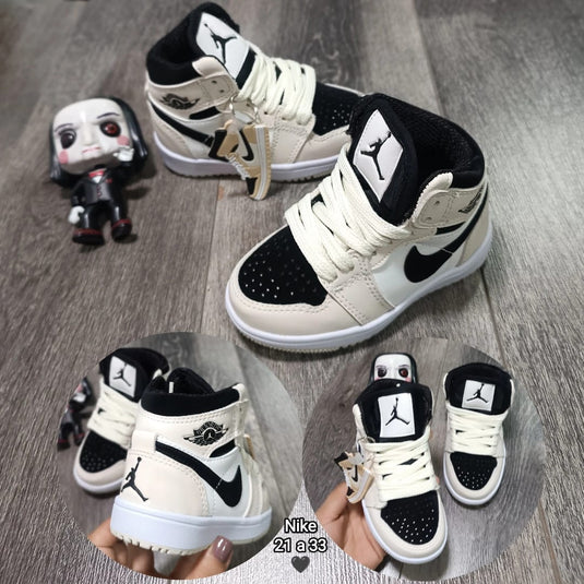 Bota Retro Uno Beige